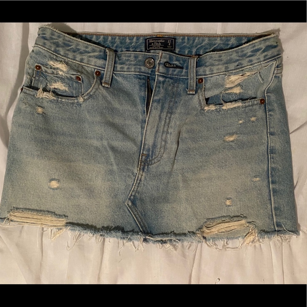 Abercrombie low-rise mini skirt